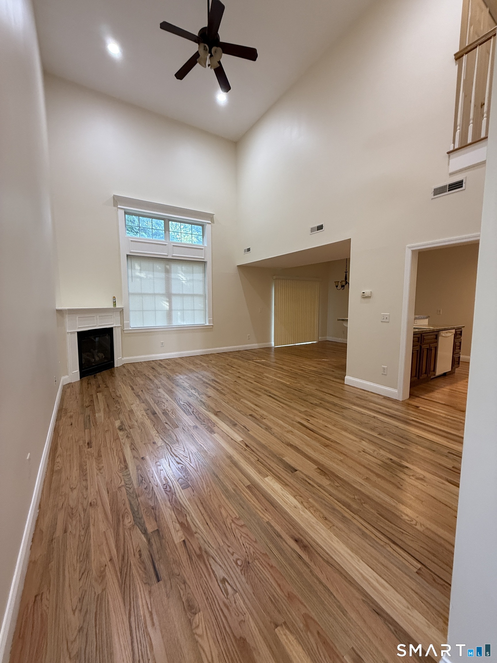 30 Delaware Avenue Waterbury, CT 06708 - Photo 2 of 16