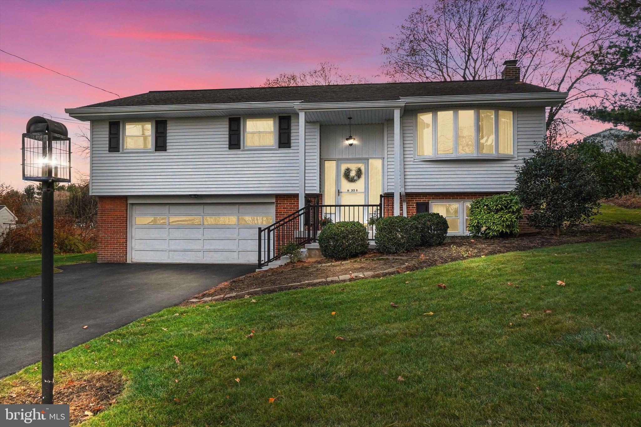35 Wolf Road Akron, PA 17501 - Photo 4 of 32