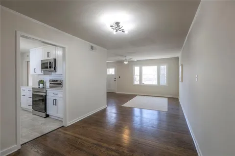 $350,000 | 7115 Outlook Street, Overland Park, KS 66204