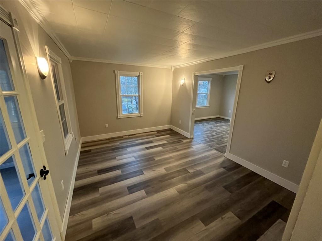 1033 Monaca Road Monaca, PA 15061 - Photo 3 of 18 Gallery Image 3