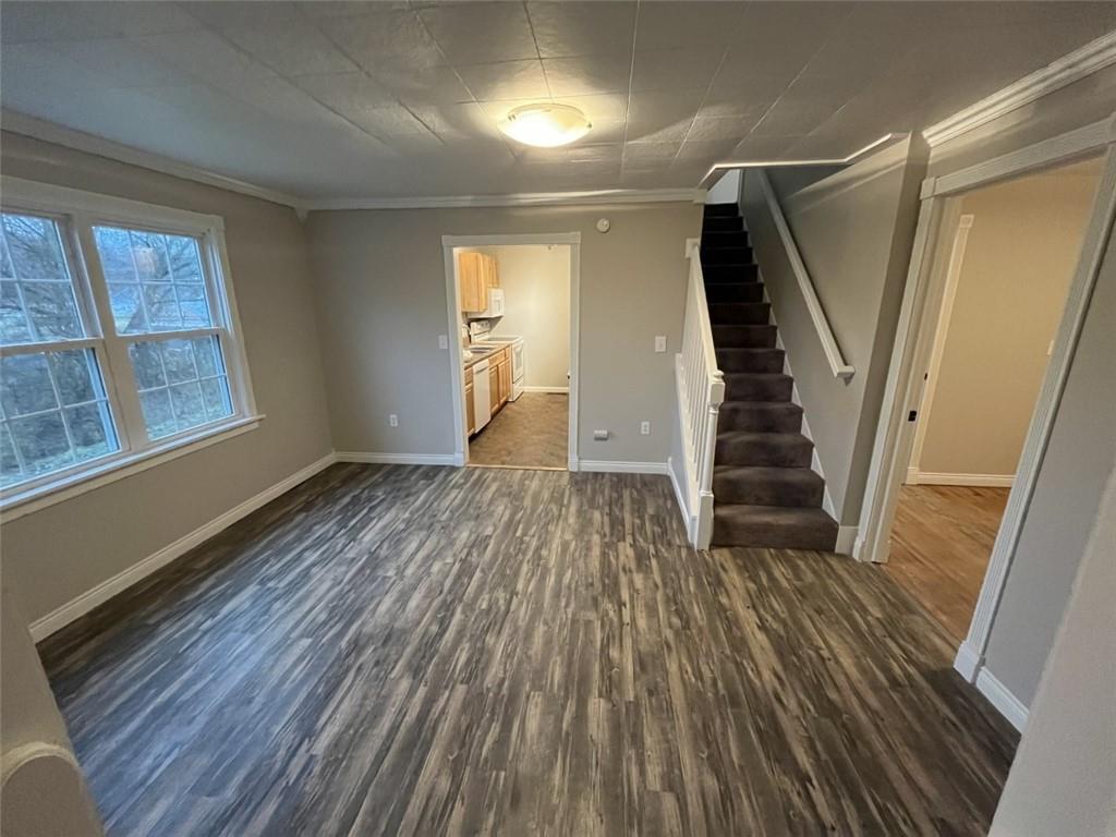 1033 Monaca Road Monaca, PA 15061 - Photo 4 of 18 Gallery Image 4