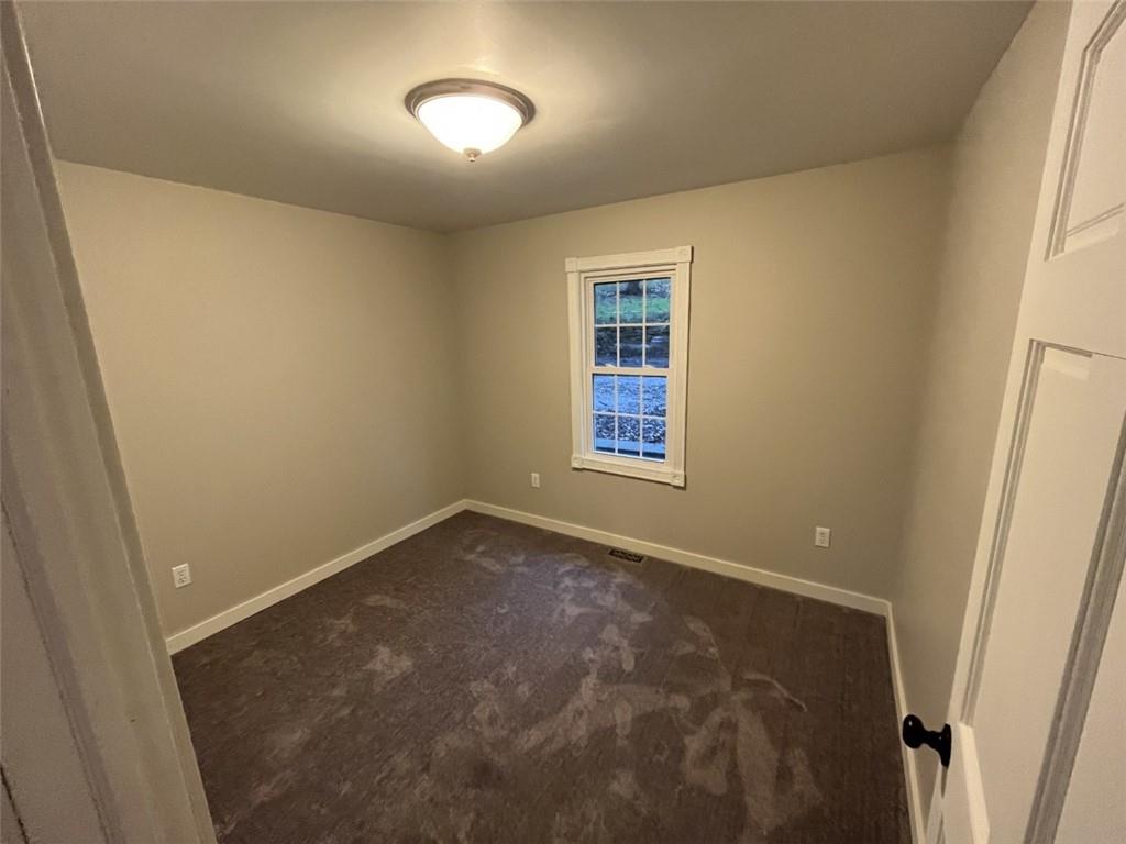 1033 Monaca Road Monaca, PA 15061 - Photo 9 of 18 Gallery Image 9