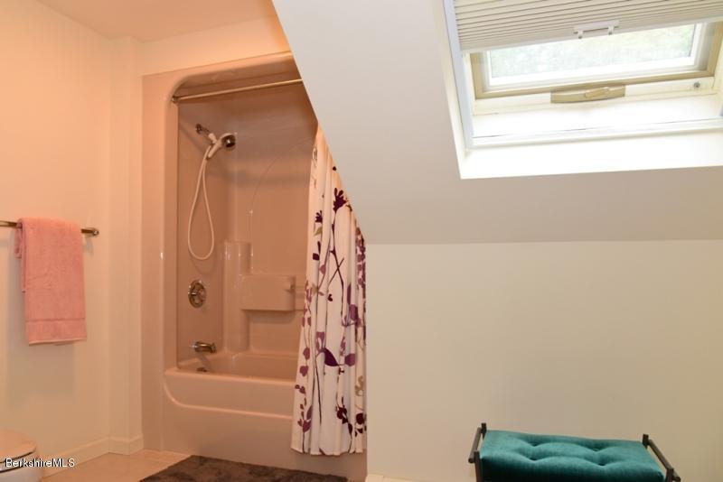 264 Brush Hill Road Sheffield, MA 01230 - Photo 22 of 29 bathroom