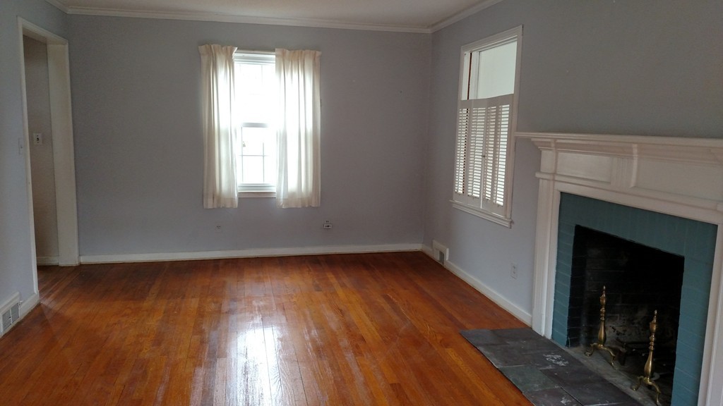 61 Oak Hollow Road Springfield, MA 01128 - Photo 6 of 18