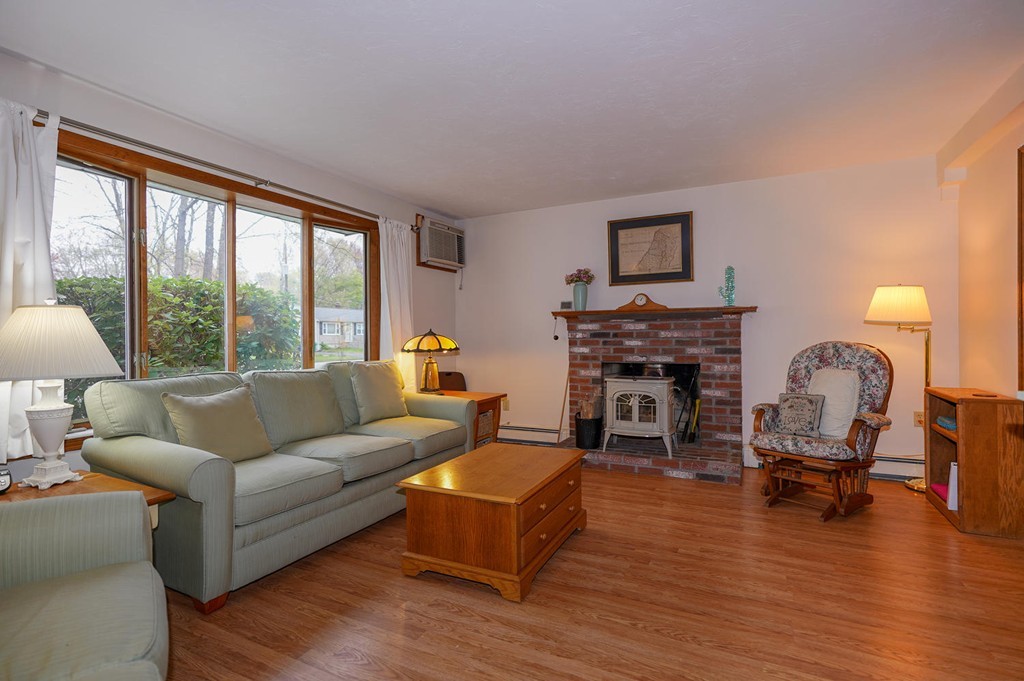 17 Greenhalge Road, Unit 17 Ashland, MA 01721 - Photo 5 of 35 Gallery Image 5