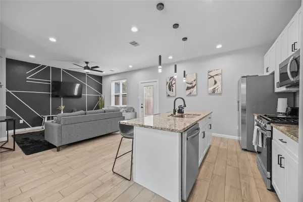 $1,850 | 7418 Mount Street, Houston, TX 77088