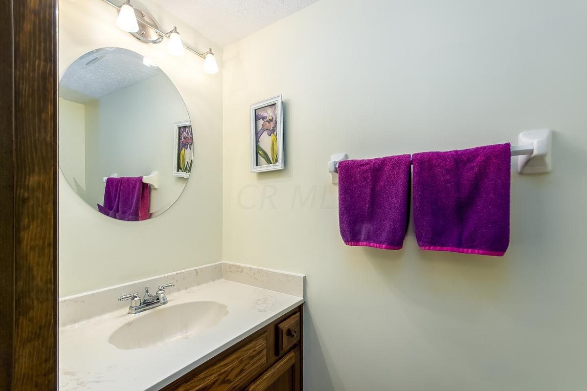 2017 Stancrest Road Dublin, OH 43016 - Photo 13 of 39 Gallery Image 13