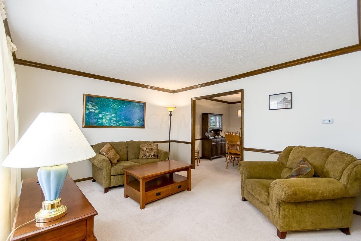 2017 Stancrest Road Dublin, OH 43016 - Photo 2 of 39 Gallery Image 2