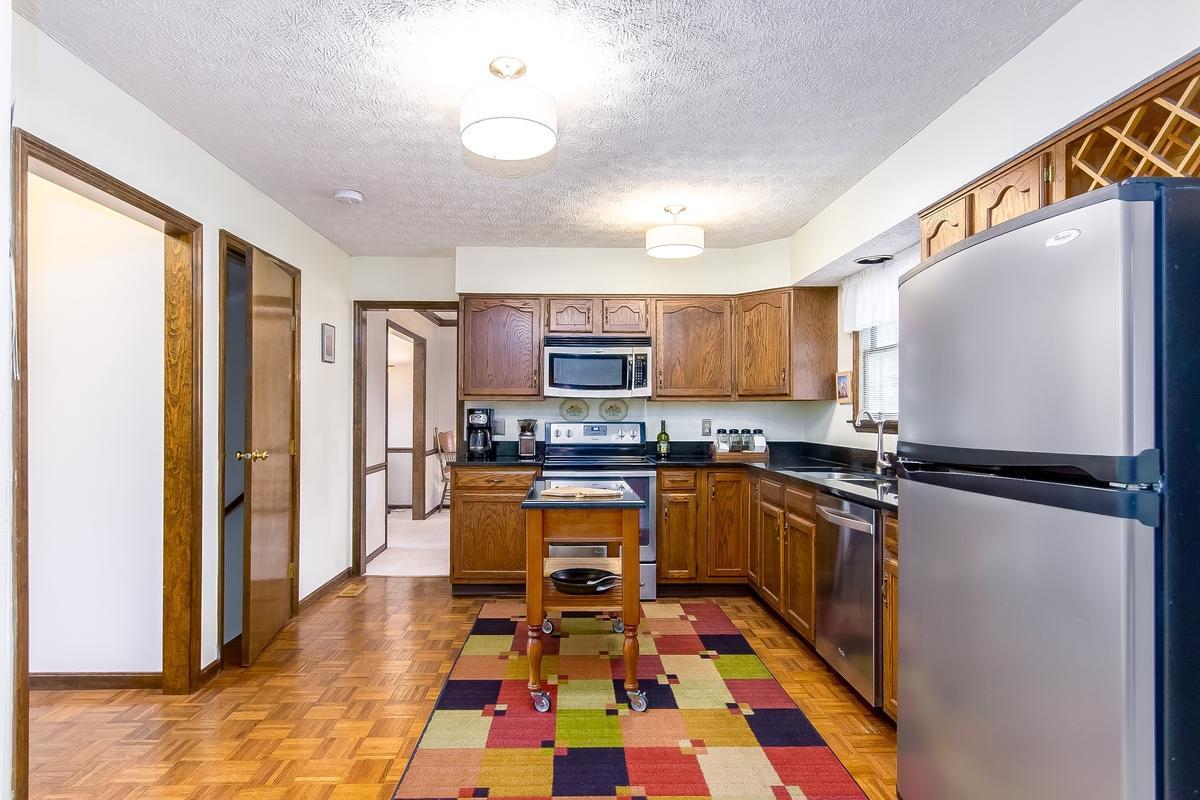 2017 Stancrest Road Dublin, OH 43016 - Photo 6 of 39 Gallery Image 6