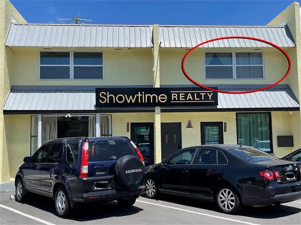 $1,700 | 6541 Gateway Avenue, Unit 6541, Sarasota, FL 34231
