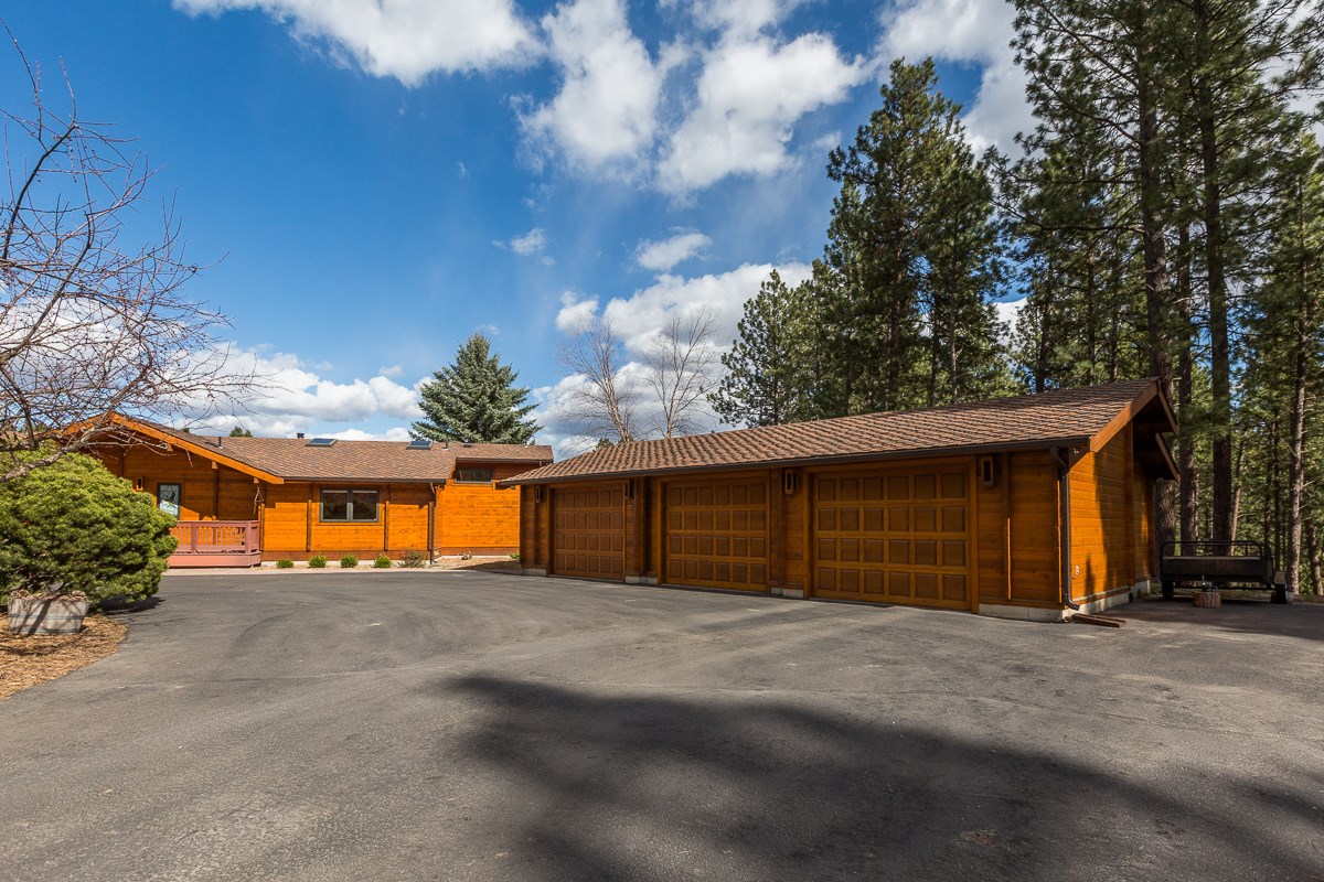 8104 South Regal Road Spokane, WA 99223 - Photo 3 of 48