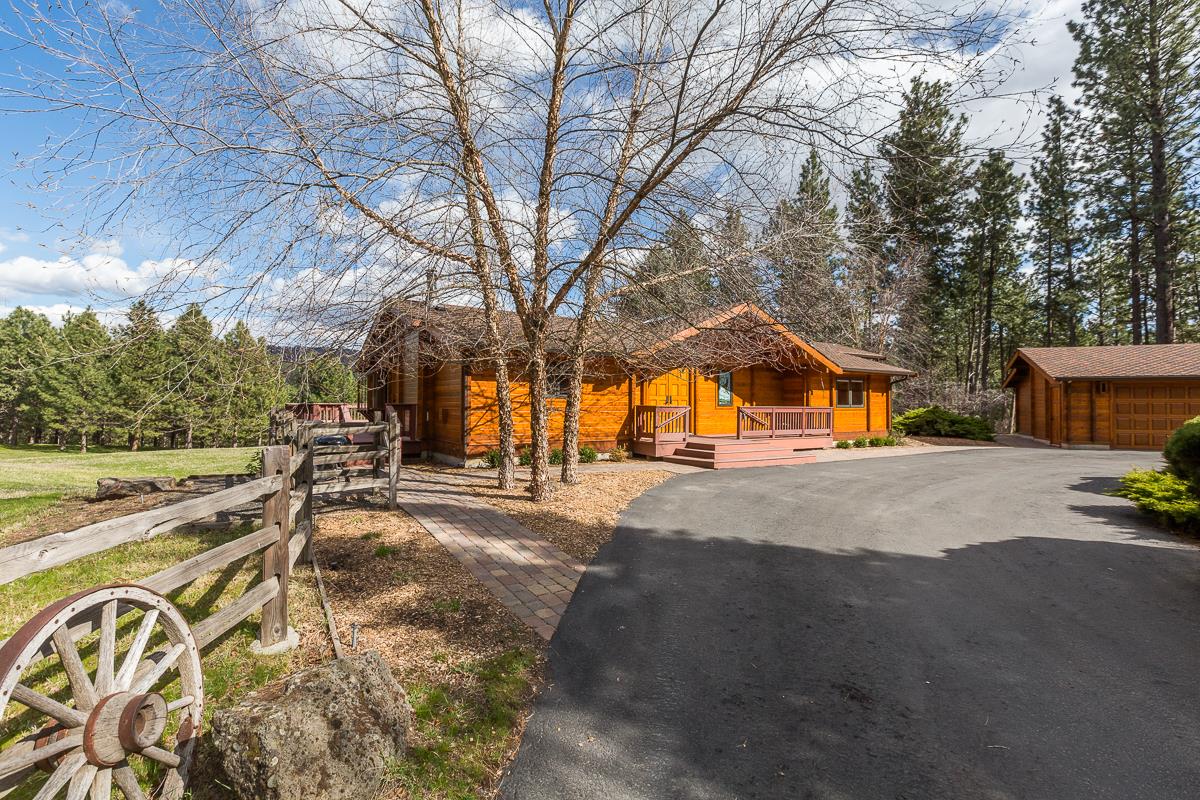 8104 South Regal Road Spokane, WA 99223 - Photo 4 of 48