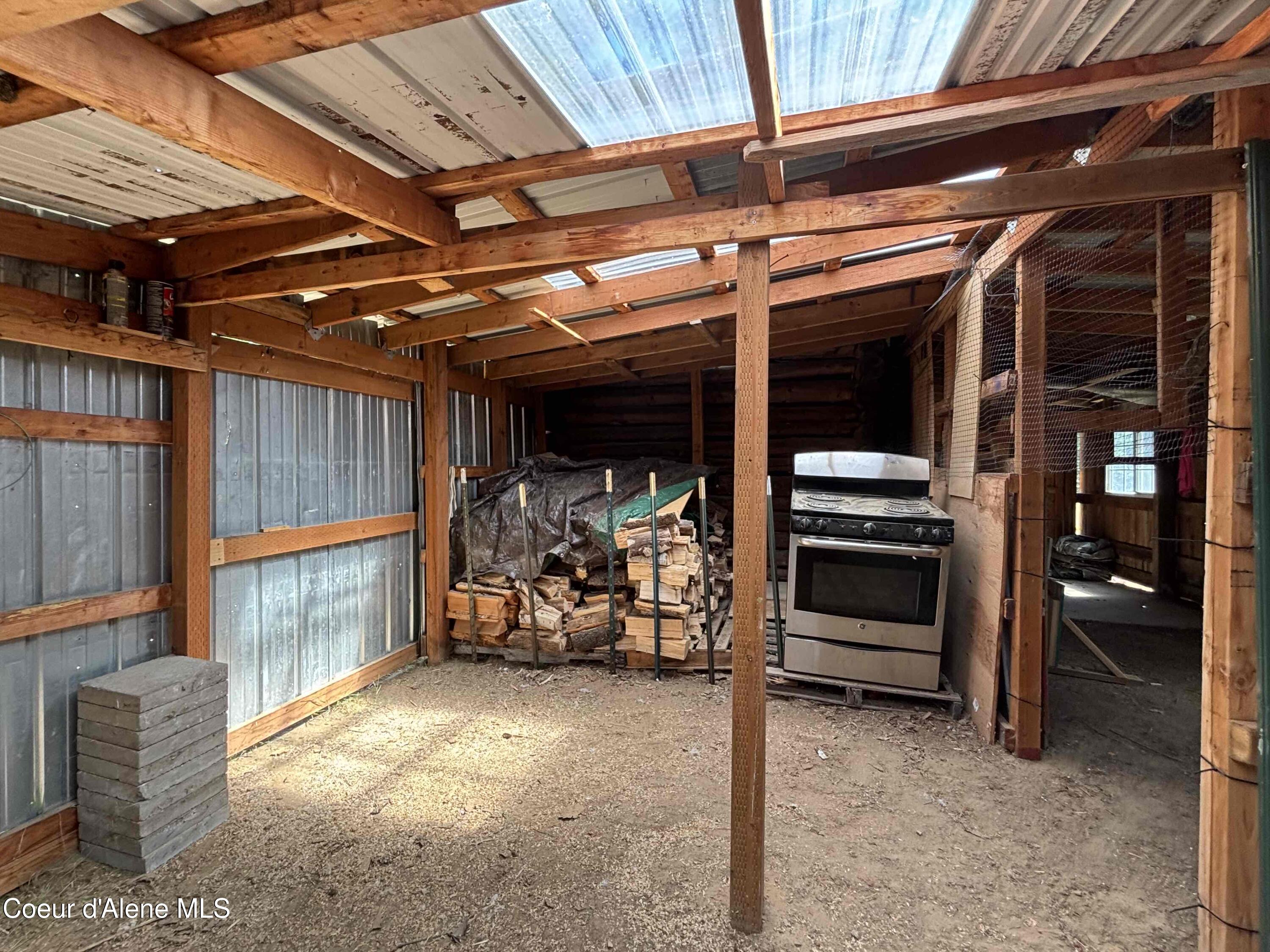 118 Walsh Way Sandpoint, ID 83864 - Photo 32 of 46 inside barn