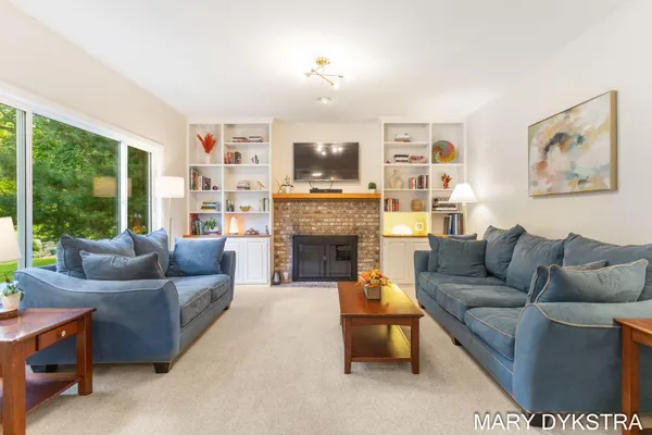 $700,000 | 145 Bay Meadows Drive, Holland, MI 49424