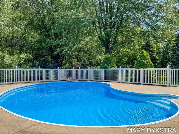 $700,000 | 145 Bay Meadows Drive, Holland, MI 49424