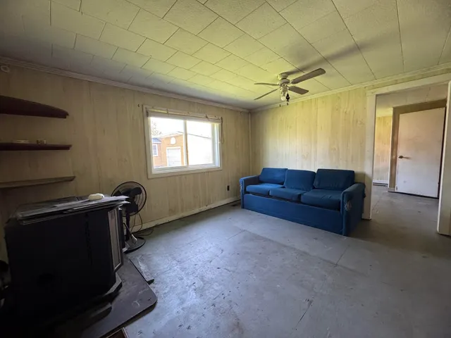 $95,000 | 15 Blaine Avenue, Guilford, ME 04443