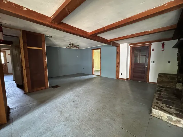 $95,000 | 15 Blaine Avenue, Guilford, ME 04443