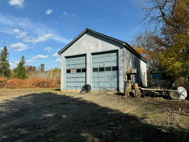 $95,000 | 15 Blaine Avenue, Guilford, ME 04443