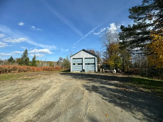 $95,000 | 15 Blaine Avenue, Guilford, ME 04443