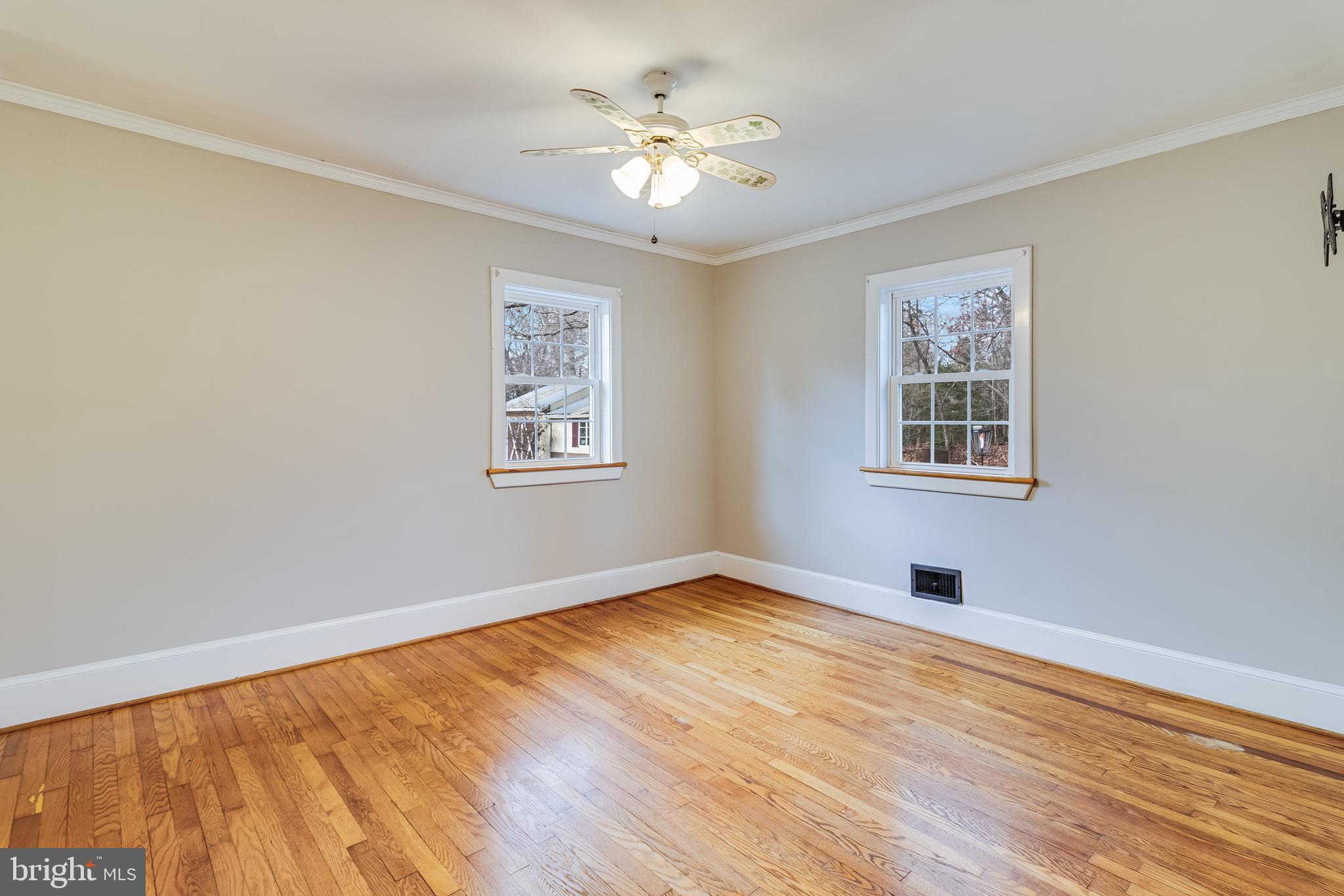 44620 St Andrews Church Road California, MD 20619 - Photo 27 of 49 Primary bedroom