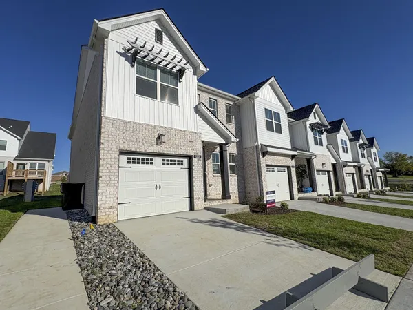 $388,187 | 1300 Sabino Place, Gallatin, TN 37066