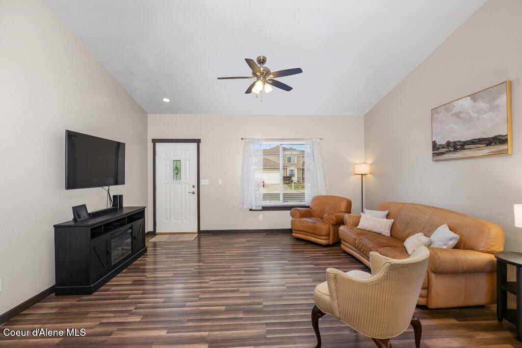 2130 East Decaro Loop Post Falls, ID 83854 - Photo 5 of 31 Living Room
