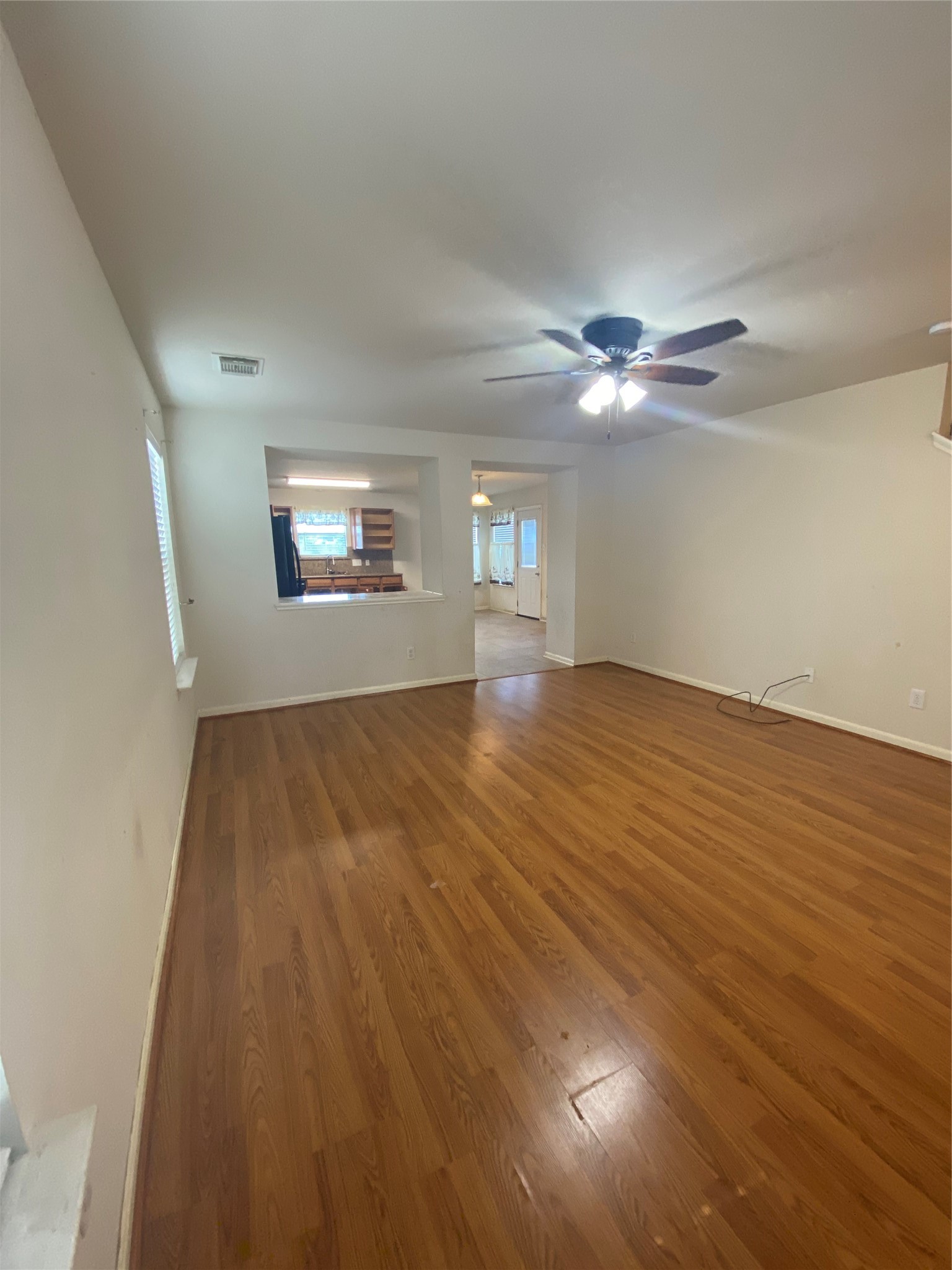 2630 Skyview Shadows Court Houston, TX 77047 - Photo 8 of 22