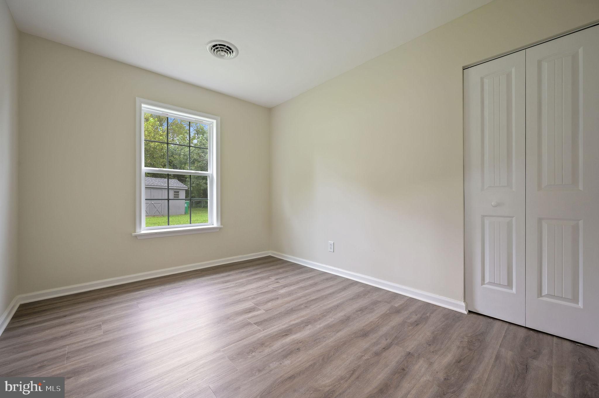 127 Saxton Road Dover, DE 19901 - Photo 18 of 28 1st bedroom