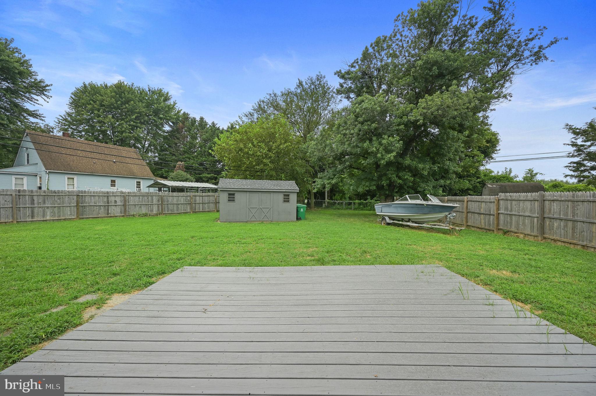 127 Saxton Road Dover, DE 19901 - Photo 25 of 28 Great deck off the back