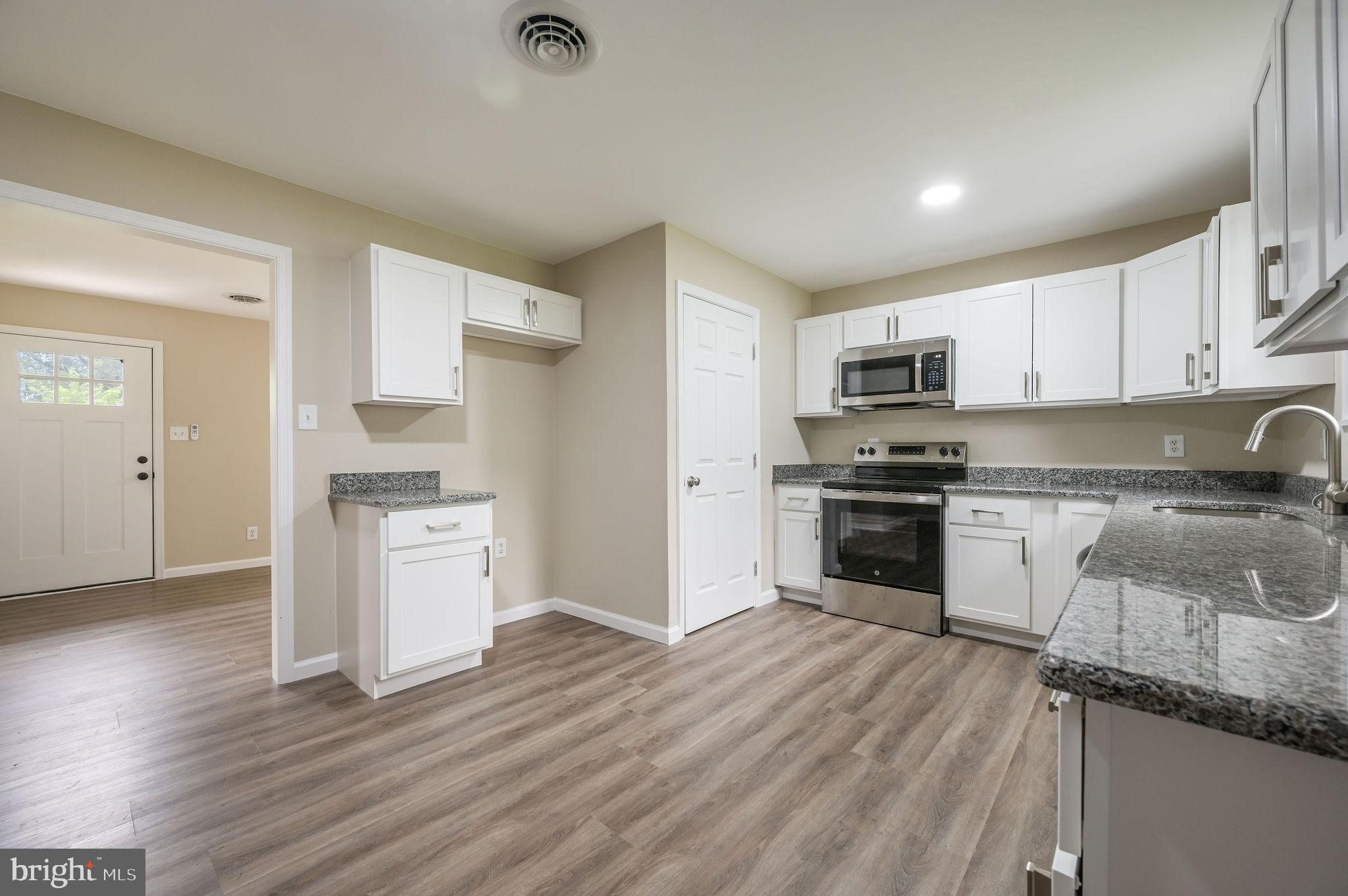 New white shaker cabinets