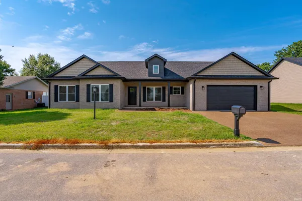 $384,900 | 306 Sunset Drive, Mount Vernon, IN 47620