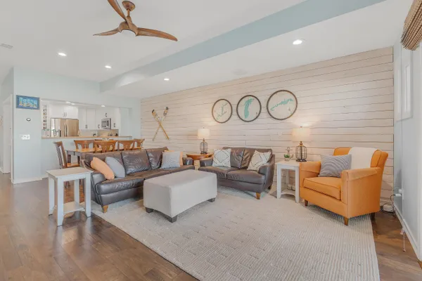 $629,900 | 943 West Savidge Street, Spring Lake, MI 49456