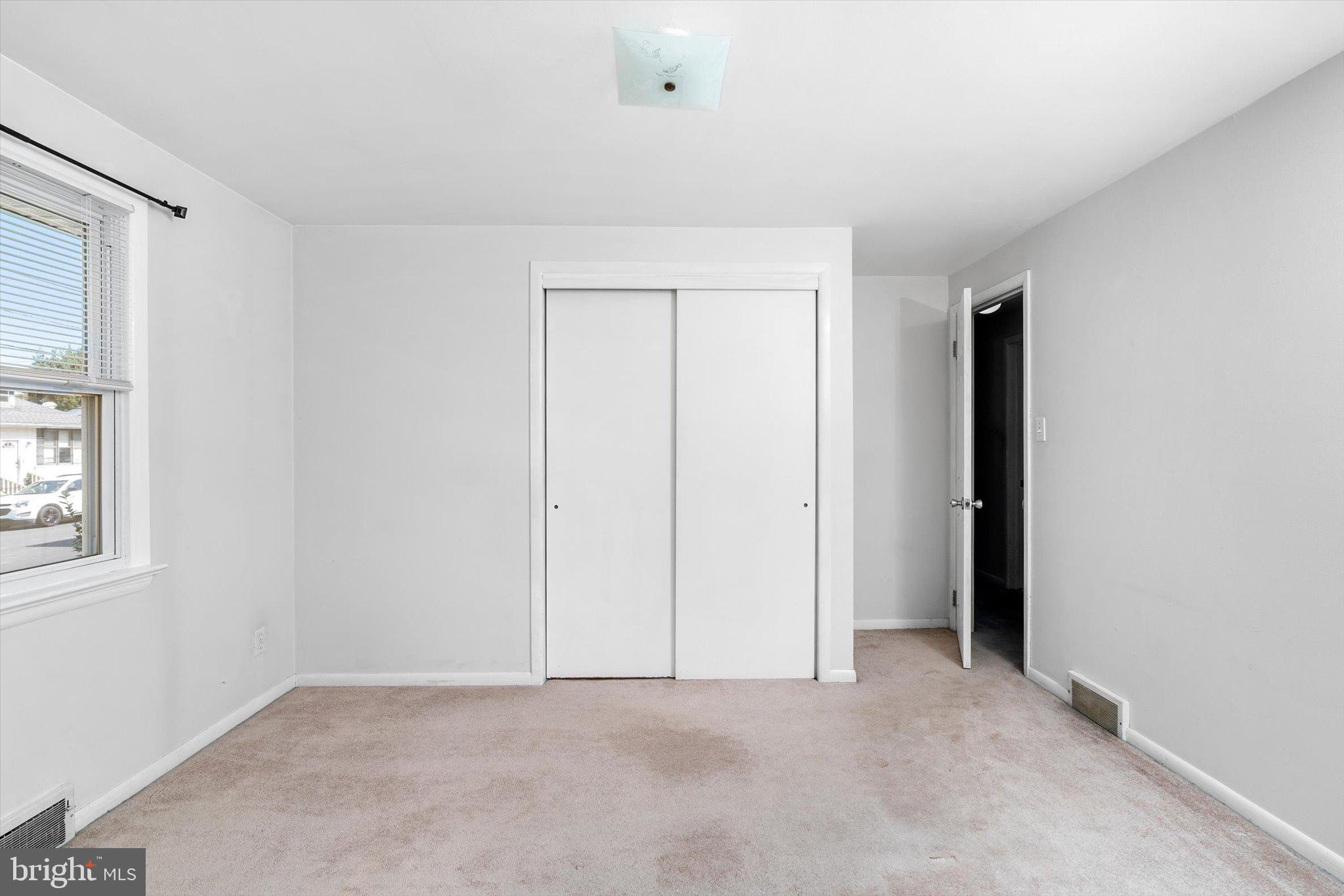 81 3rd Avenue Hamilton, NJ 08619 - Photo 13 of 26 an empty room with windows