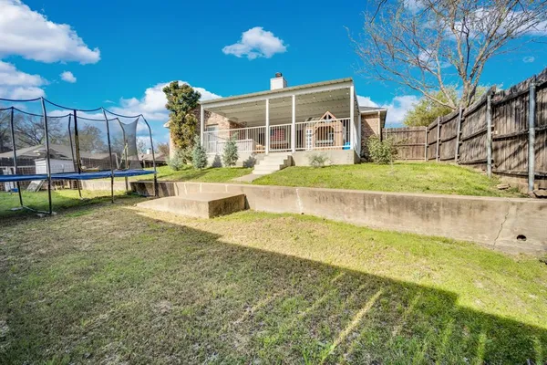 $329,000 | 702 Green Acres Lane, Midlothian, TX 76065