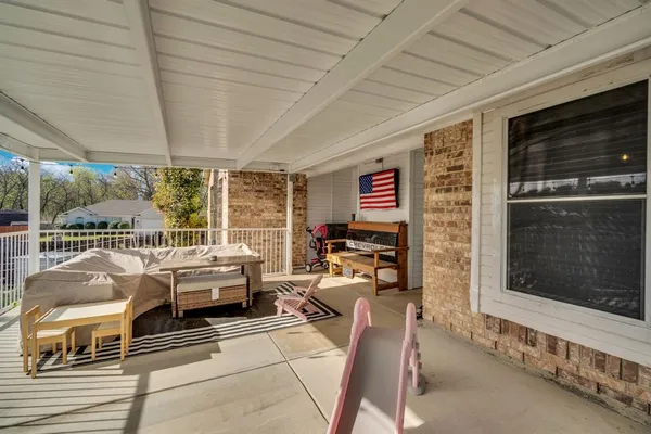 $329,000 | 702 Green Acres Lane, Midlothian, TX 76065