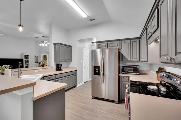 $329,000 | 702 Green Acres Lane, Midlothian, TX 76065