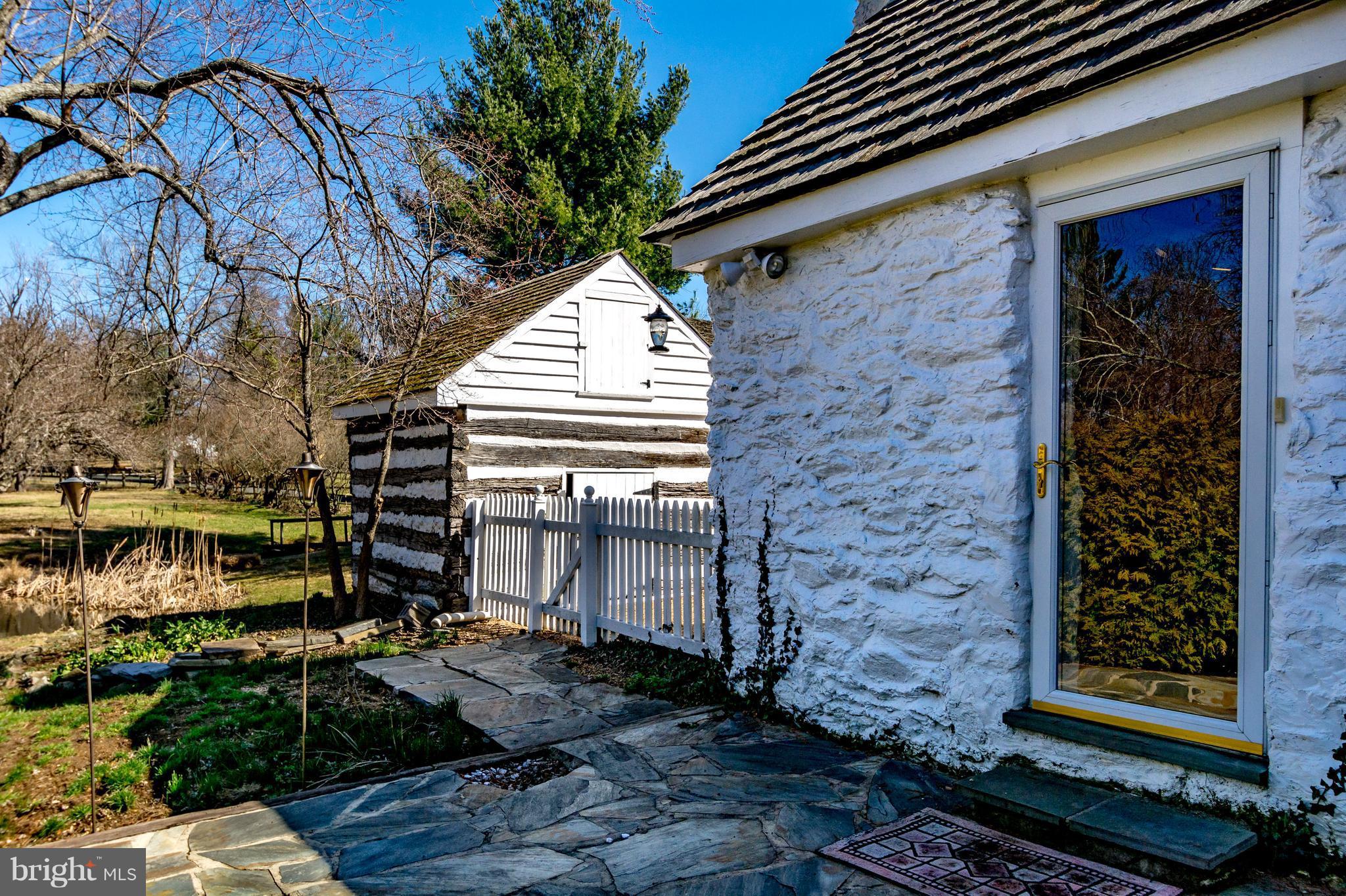2806 Crenshaw Road Marshall, VA 20115 - Photo 22 of 30 a view of a house with a yard