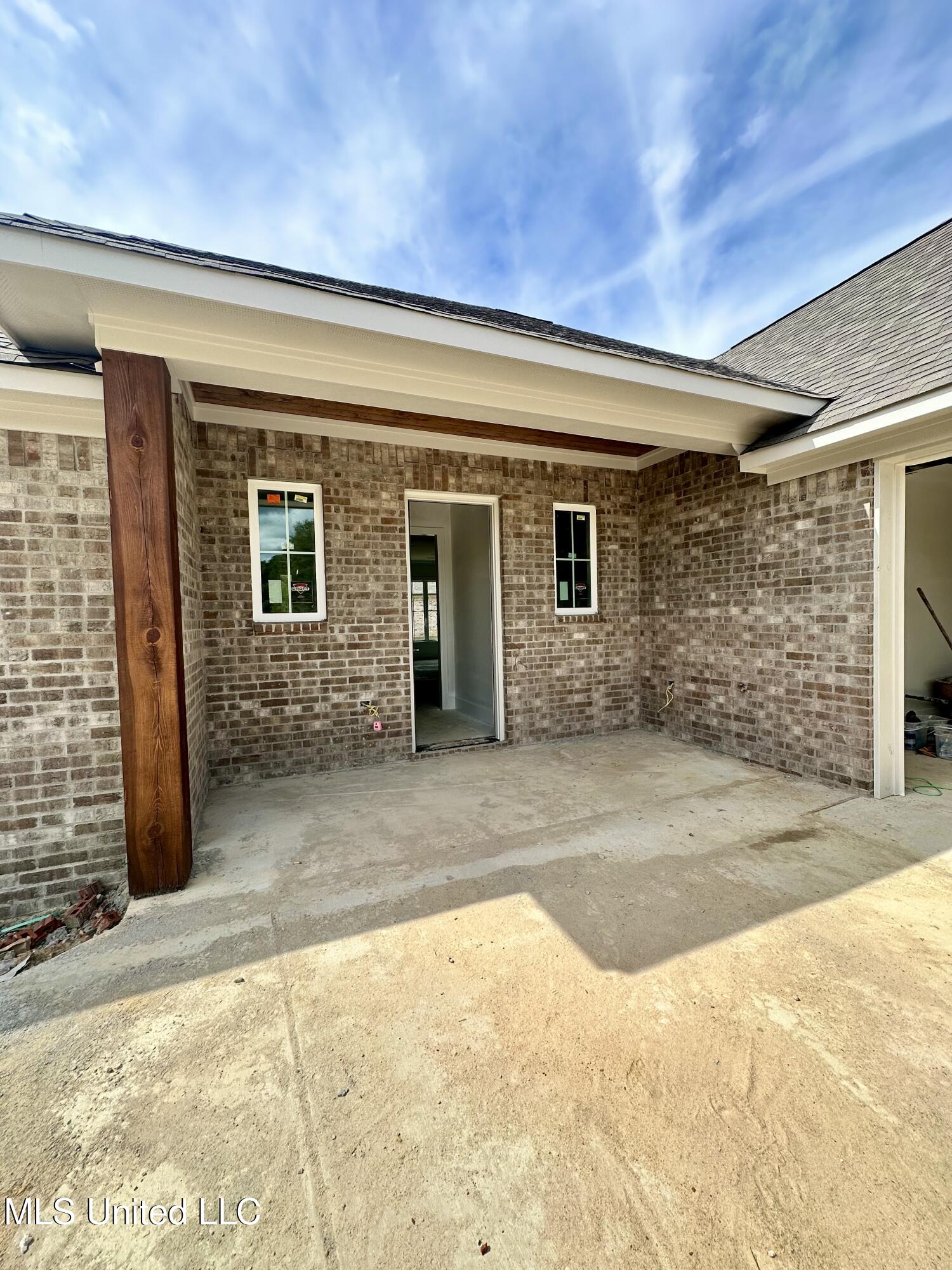 746 Bearing Way Brandon, MS 39047 - Photo 2 of 38 IMG_3795