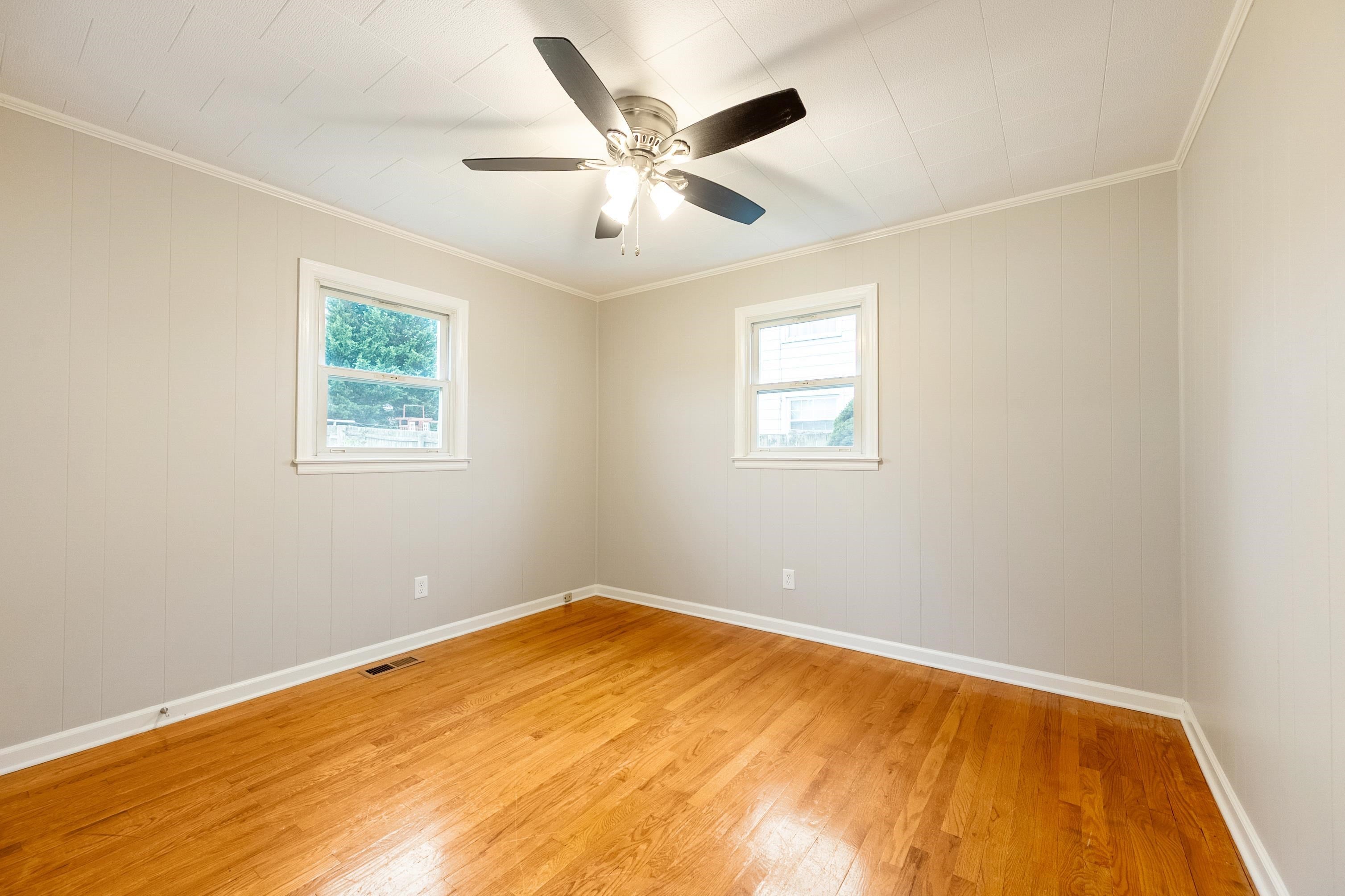 1112 Curve Road Pearisburg, VA 24134 - Photo 23 of 52 Gallery Image 23