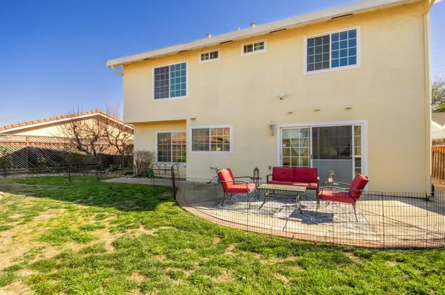 $1,499,888 | 985 Summerfield Drive, San Jose, CA 95121