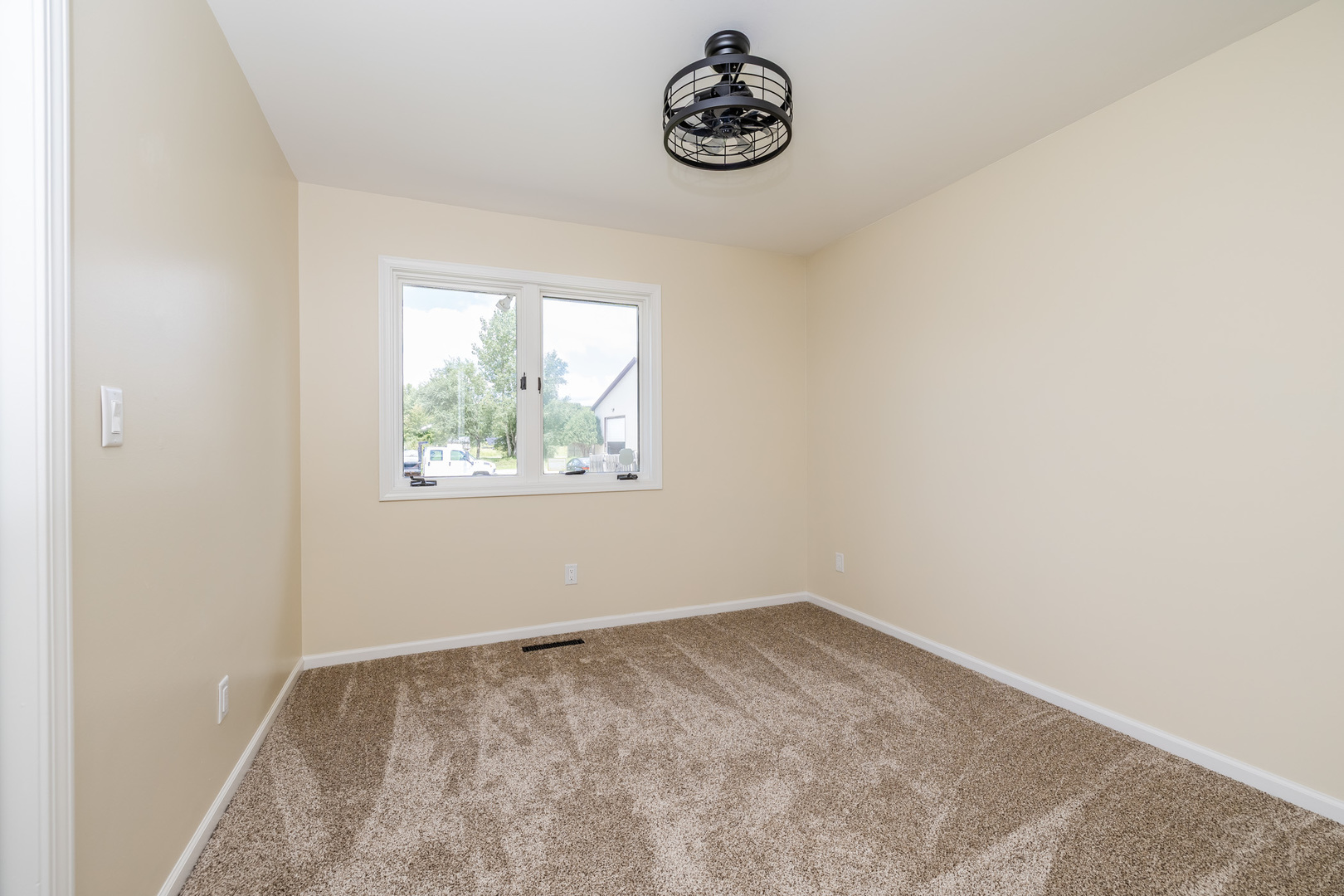 704 North Rose Farm Road Woodstock, IL 60098 - Photo 18 of 64