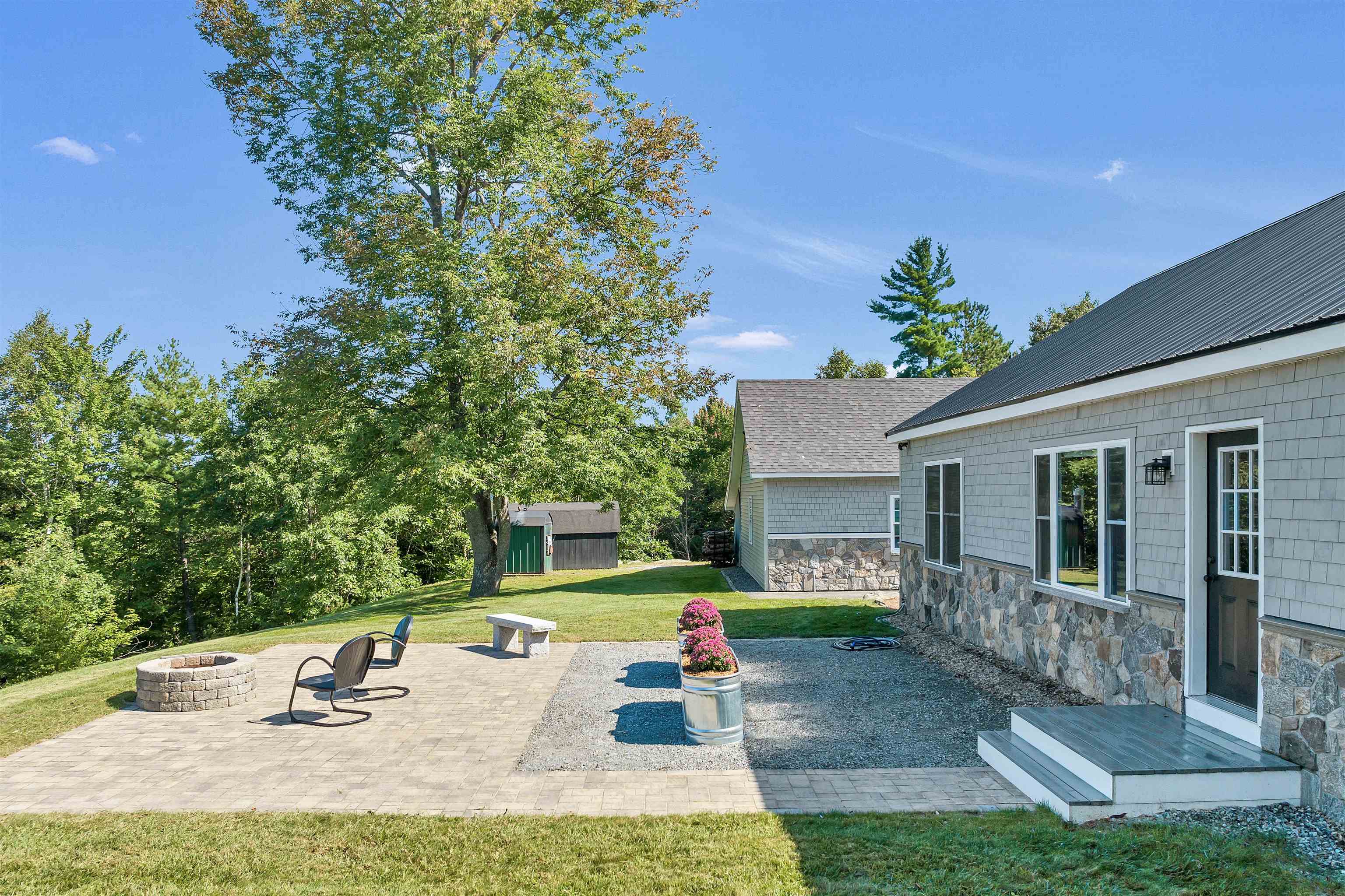 25 Pinnacle Road Haverhill, NH 03774 - Photo 3 of 52