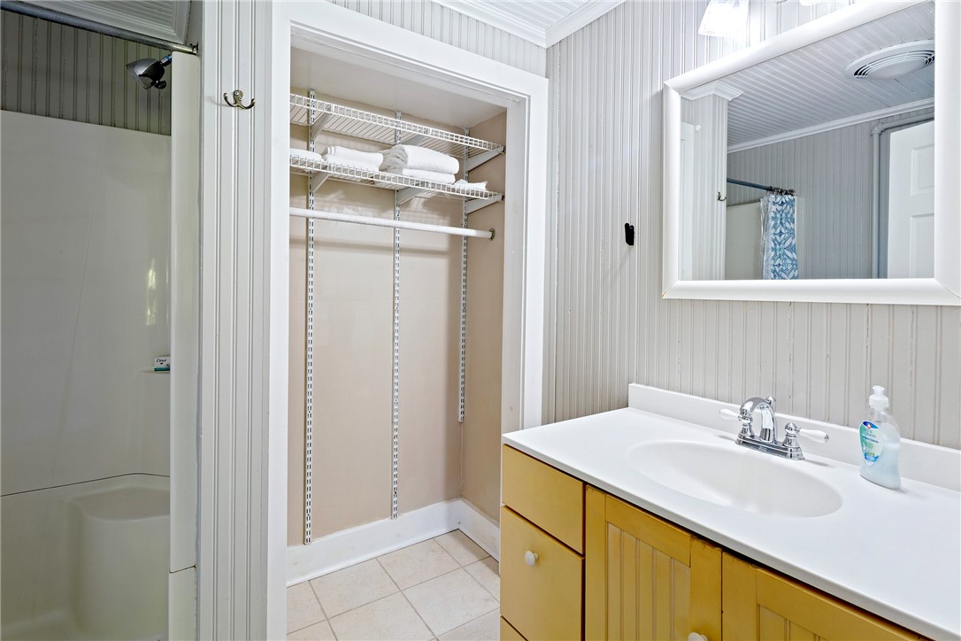 342 Post Road Westerly, RI 02891 - Photo 16 of 47