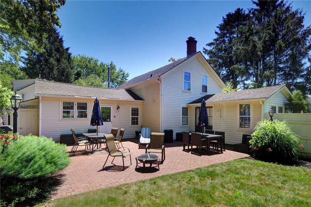 342 Post Road Westerly, RI 02891 - Photo 23 of 47