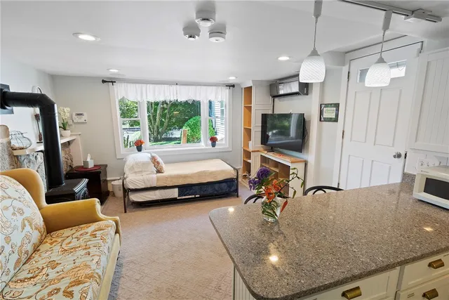 $849,000 | 342 Post Road, Westerly, RI 02891