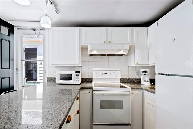 $849,000 | 342 Post Road, Westerly, RI 02891