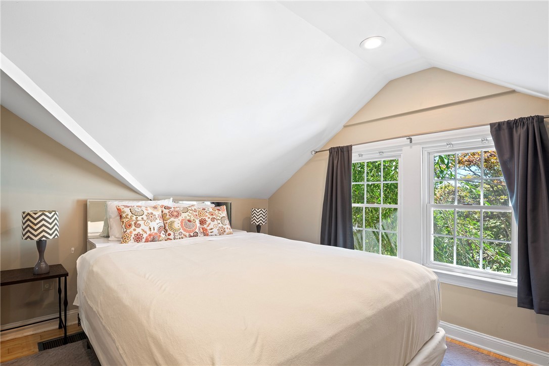 342 Post Road Westerly, RI 02891 - Photo 32 of 47