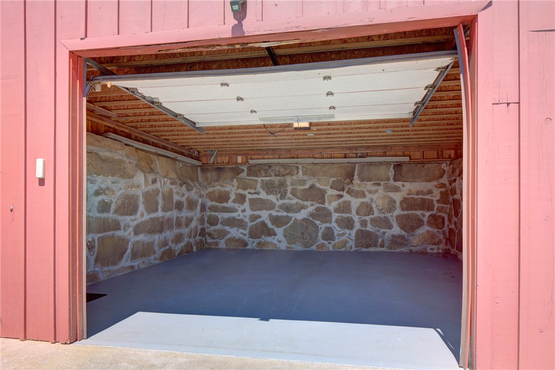 342 Post Road Westerly, RI 02891 - Photo 40 of 47