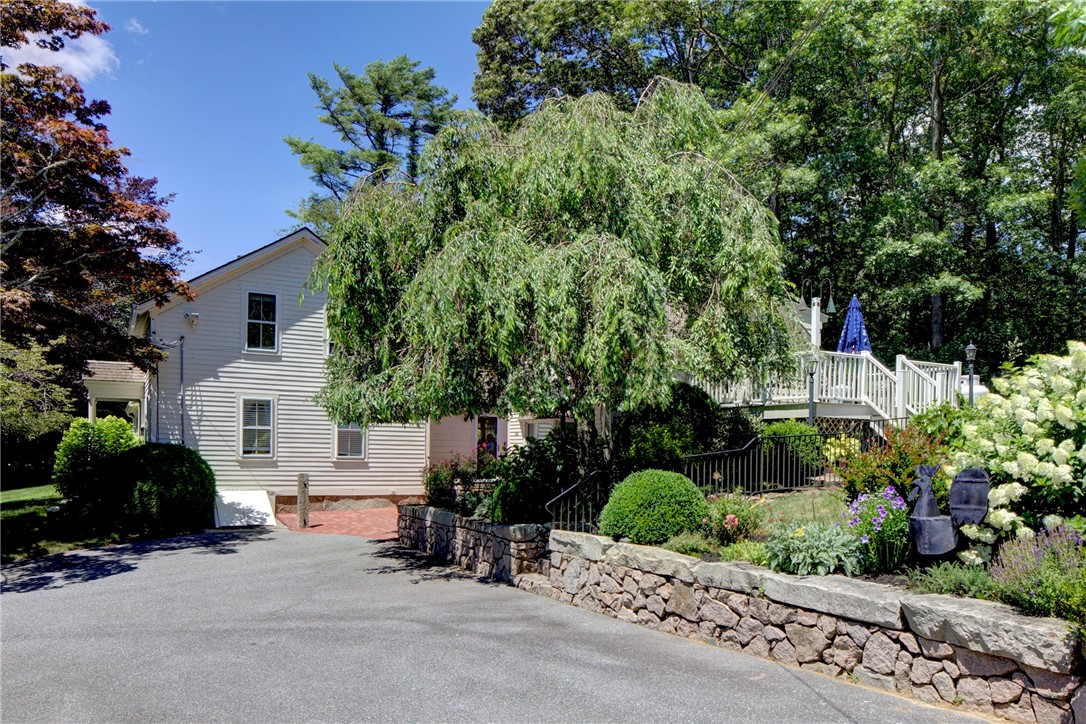 342 Post Road Westerly, RI 02891 - Photo 42 of 47