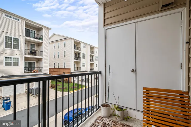 $2,800 | 43151 Wealdstone Terrace, Ashburn, VA 20148